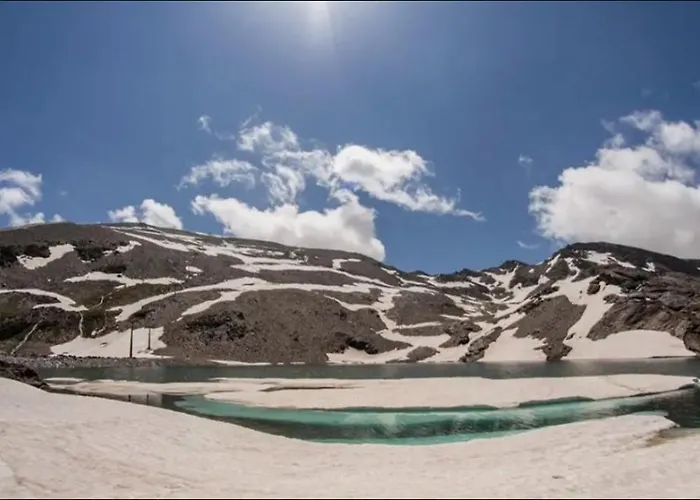 Plaza & Zona Baja Сьерра-Невада