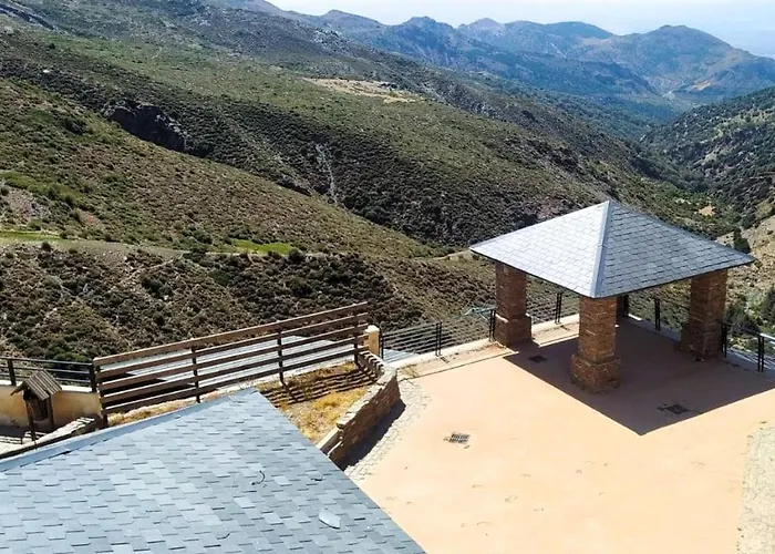 Plaza & Zona Baja Sierra Nevada